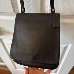 COACH - Vintage Black Leather Crossbody Shoulder Bag #9473